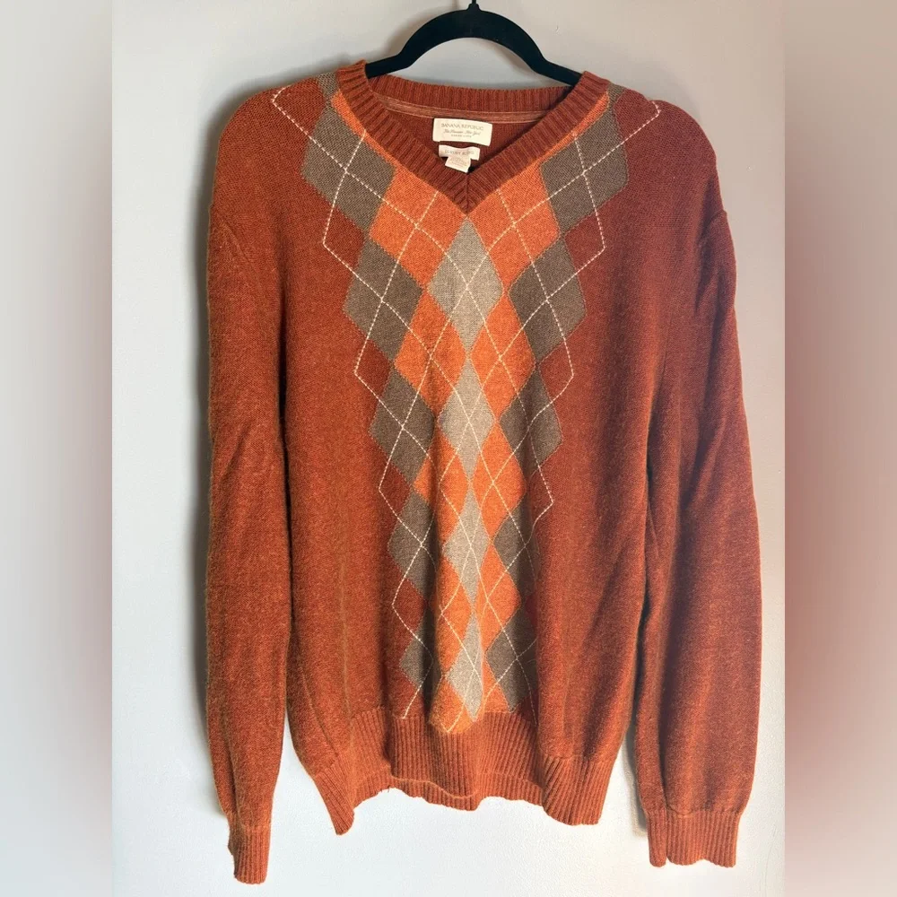 Banana Republic V-Neck Argyle Sweater - Rust and Gray - Academia Cabincore